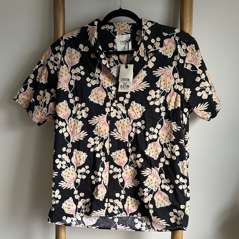 Katin Black and Pink Floral Casual Shirt NWT